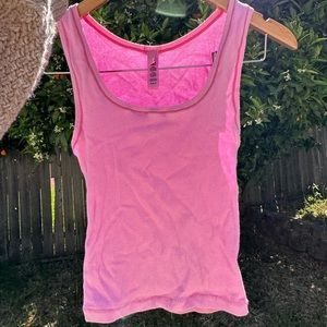 Skims bubble gum boxer and tank set